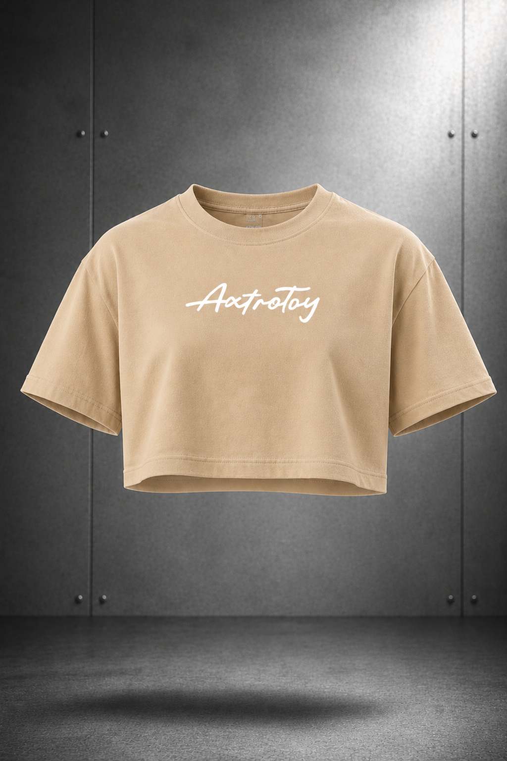 Crop Top Axtrotoy in Cursive