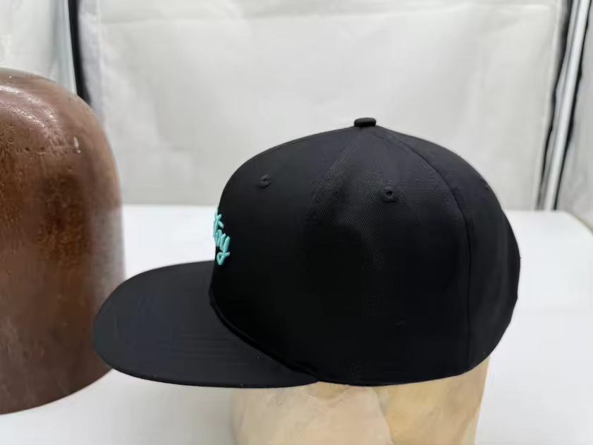 Axtrotoy Cursive Snapback – Bold Style, Universal Vibes